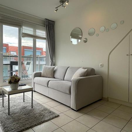 Ferienwohnung Penthousestudio Gaudi Met Zonneterras En Zicht Op Zee Nieuwpoort Exterior foto
